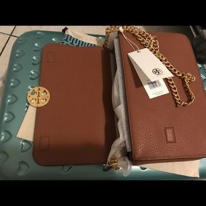 Tory Burch Bags - CHELSEA CONVERTIBLE SHOULDER BAG Tory Burch Bags - CHELSEA CONVERTIBLE SHOULDER BAG